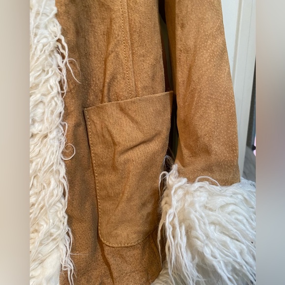 Sun and Shadow Leather Coat - Picture 3 of 5